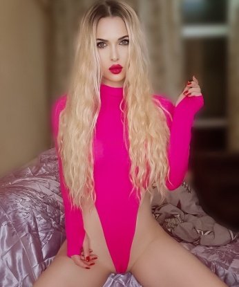 Живу в Москве и готова погрузиться с тобой в мир наслаждения и разврата. 💋
У меня есть все, чтобы сделать нашу встречу незабываемой: фото, отзывы и самые смелые фантазии. Я готова подарить тебе нежность, расслабление и новые эмоции. ⭐️
Мои услуги разнообразны и удовлетворят самые скрытые потребности: классический секс, оральные ласки, эротический массаж или жаркий стриптиз - выбирай, что тебе по вкусу. Со мной ты окунешься в безумное сексуальное приключение. 🔥
Не откладывай свое наслаждение на завтра, звони мне прямо сейчас и получи полный релакс! 💫 Светлана