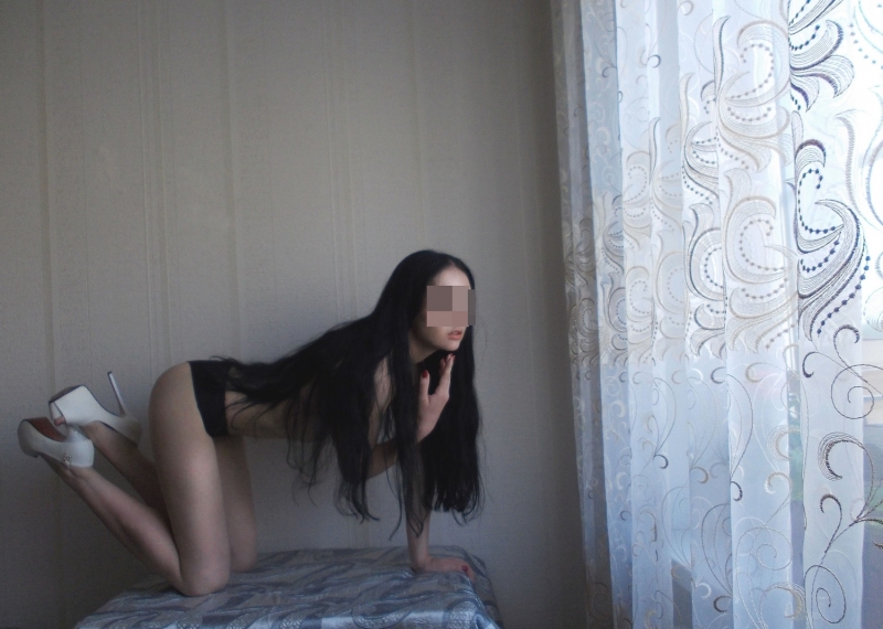 Встречи со мной оставят незабываемый след в твоей памяти. 💋
Я обладаю огромным опытом и знаю, как доставить удовольствие каждому мужчине. Мои услуги включают классический секс, оральные ласки и массаж. Моя страсть не знает границ, и я готова исполнить любые твои фантазии. 💦
Мои клиенты говорят, что я - настоящая богиня страсти, которая умеет погрузить в мир блаженства. Мои фото соответствуют действительности, и я чувствую себя комфортно с показом своей красоты. 📸
Я живу в Москве и готова принять тебя в своей уютной квартире. Дискретность и комфорт для меня - на первом месте. Позволь себе испытать настоящее наслаждение рядом со мной. Обещаю, ты не пожалеешь! 💫🌇 Лина